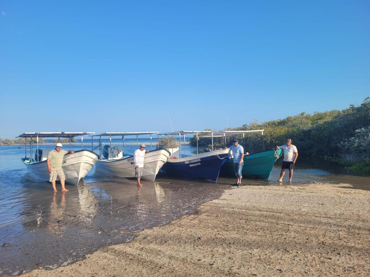 Hotel- Whale Tours And Sport Fishing Vista Mag-Bay Puerto San Carlos Bagian luar foto